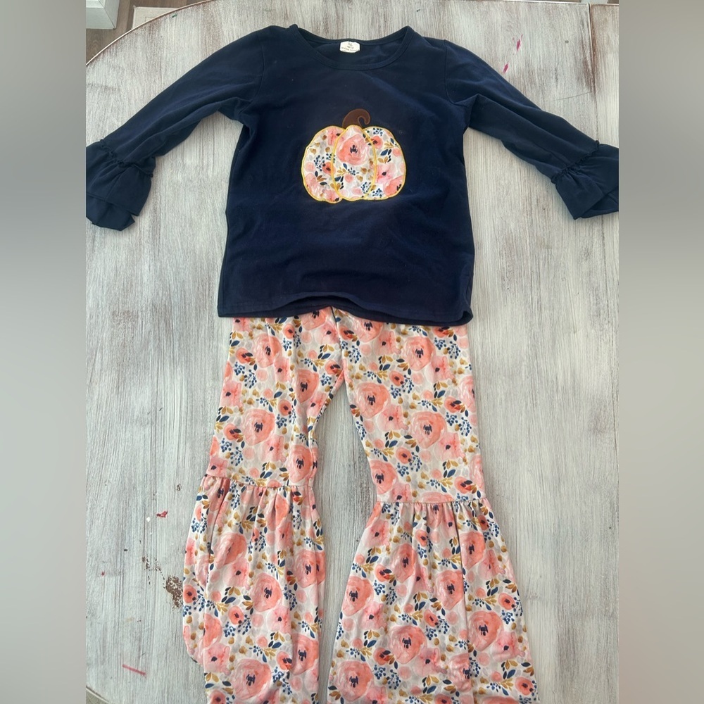 Girls Floral Pumpkin Outfit Bell Bottom Pants & Top Set Size 7–8